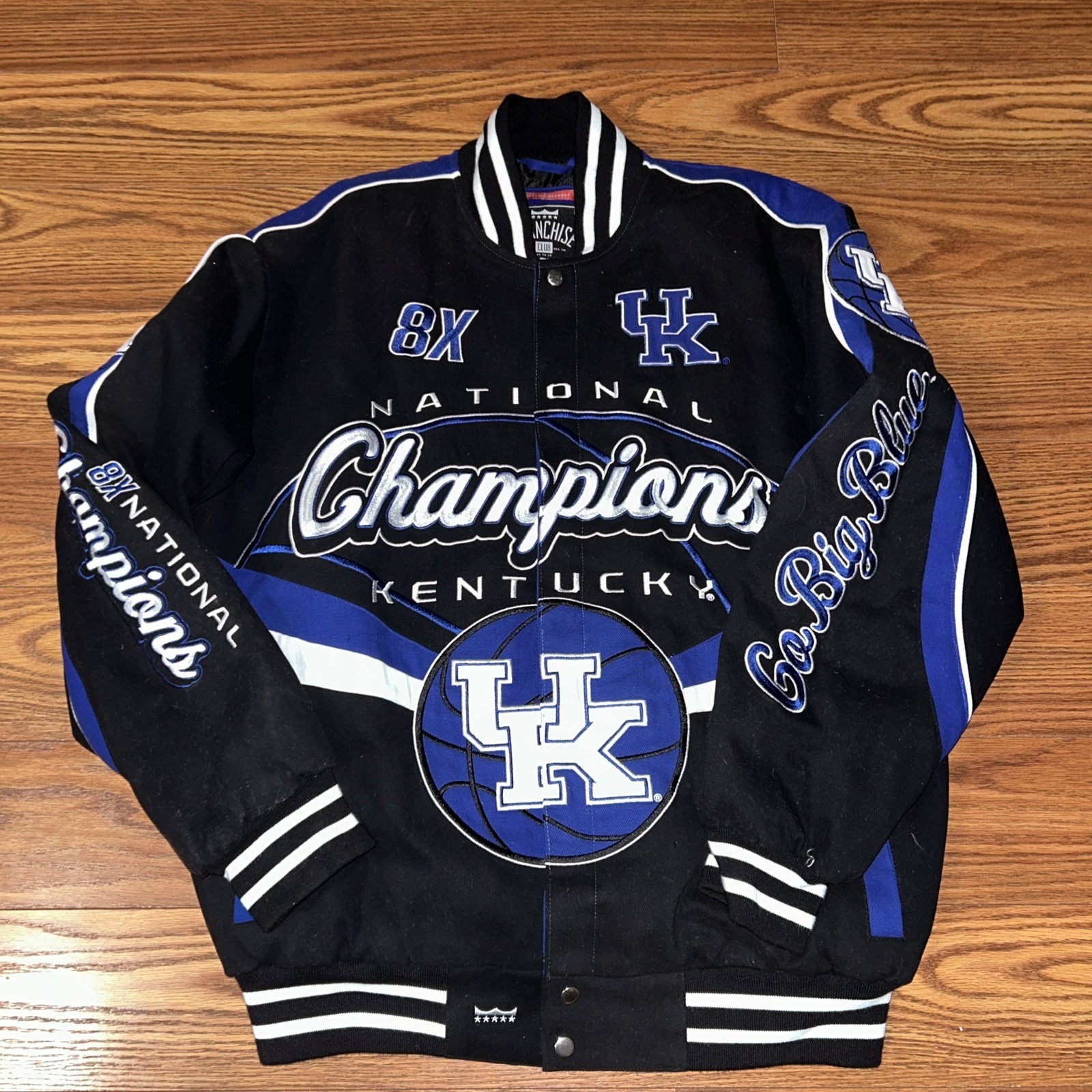 Nwot University Of Kentucky Wildcats Ncaa 8Time Basketball Championship Jacket
